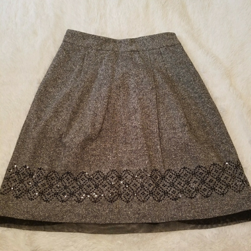 Loft knee length gray skirt